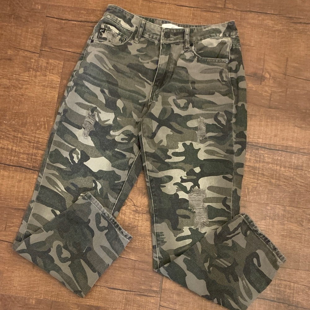 KanCan camouflage jeans